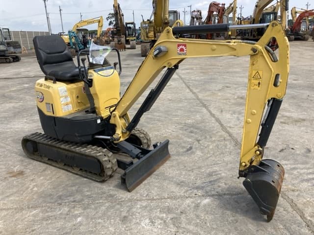 MINI EXCAVATOR — Auction (lot 8457-368)