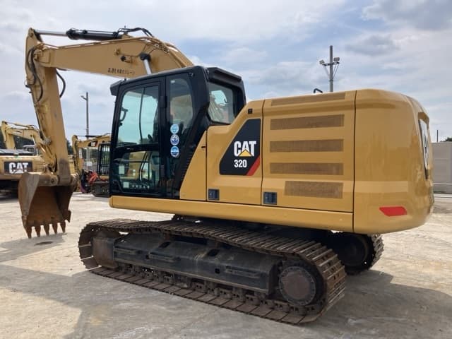 EXCAVATOR — Auction (lot 8457-374)