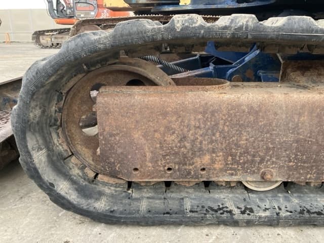 MINI EXCAVATOR — Auction (lot 8457-377)