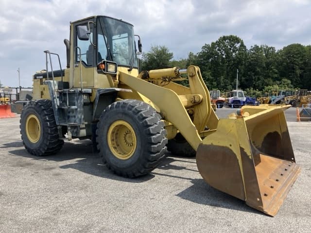 WHEEL LOADER — Auction (lot 8457-380)