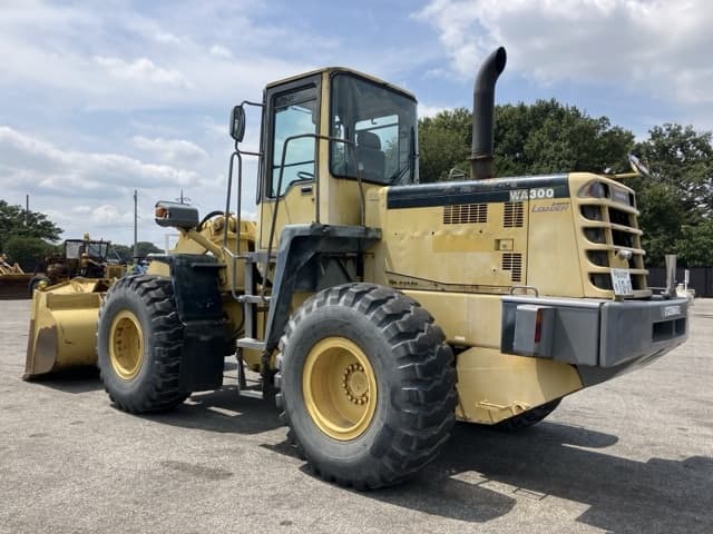 WHEEL LOADER — Auction (lot 8457-380)