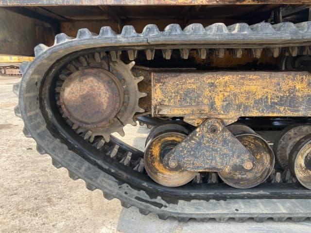CRAWLER DUMP — Auction (lot 8457-381)