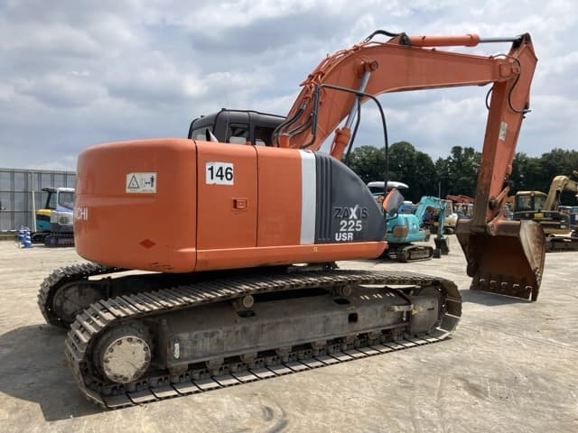 EXCAVATOR — Auction (lot 8457-382)
