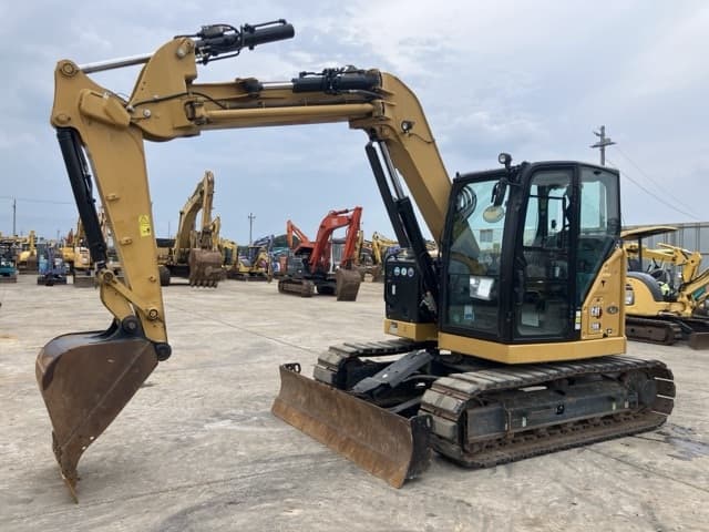 EXCAVATOR — Auction (lot 8457-383)