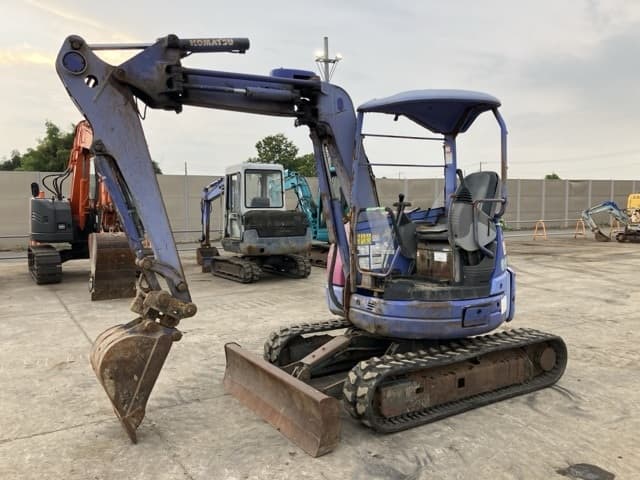 MINI EXCAVATOR — Auction (lot 8457-384)