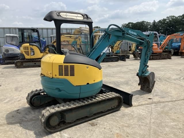 MINI EXCAVATOR — Auction (lot 8457-387)