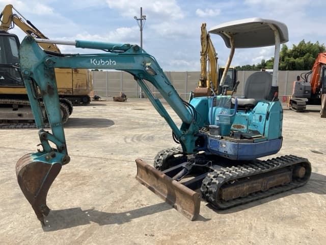 MINI EXCAVATOR — Auction (lot 8457-390)