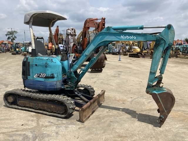 MINI EXCAVATOR — Auction (lot 8457-390)