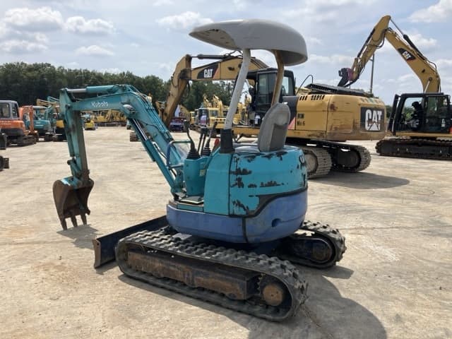 MINI EXCAVATOR — Auction (lot 8457-390)