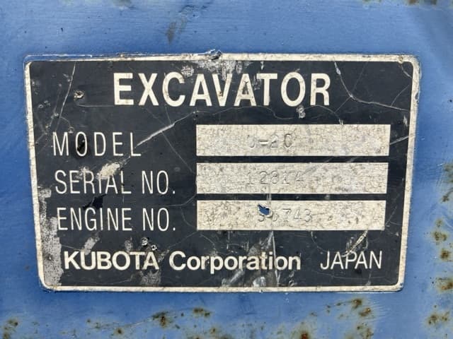 MINI EXCAVATOR — Auction (lot 8457-390)