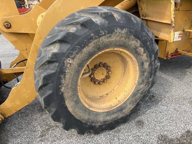 WHEEL LOADER — Auction (lot 8457-392)