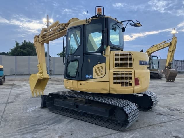 EXCAVATOR — Auction (lot 8457-394)