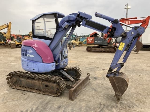 MINI EXCAVATOR — Auction (lot 8457-396)