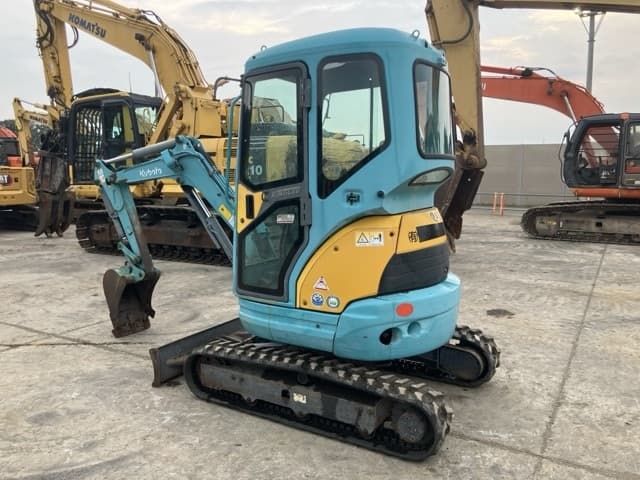 MINI EXCAVATOR — Auction (lot 8457-397)