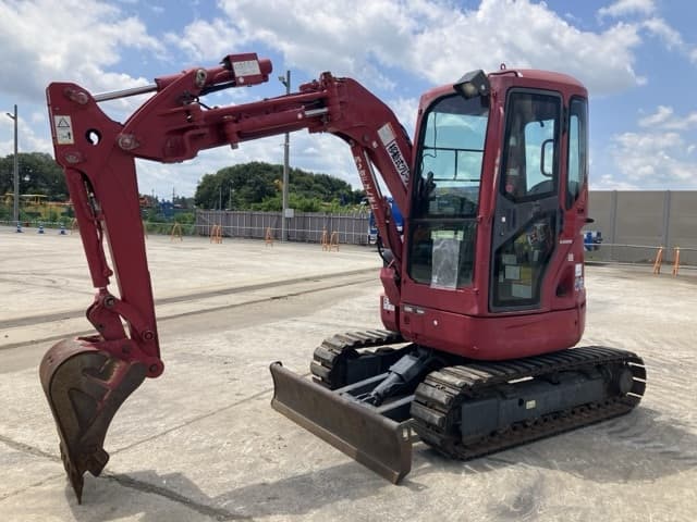 MINI EXCAVATOR — Auction (lot 8457-4)