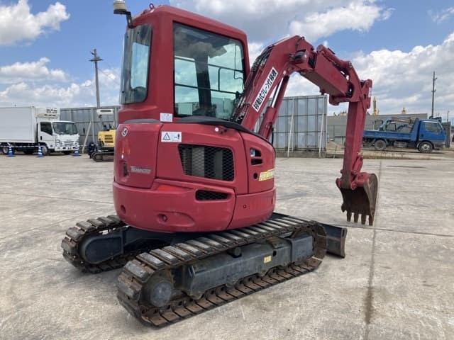 MINI EXCAVATOR — Auction (lot 8457-4)