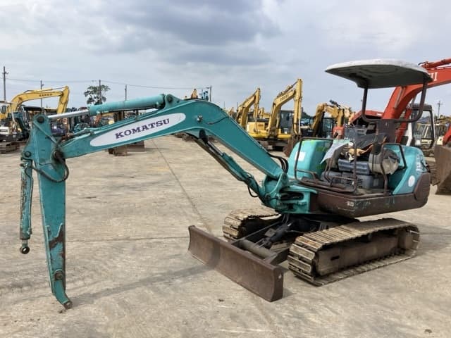 MINI EXCAVATOR — Auction (lot 8457-400)