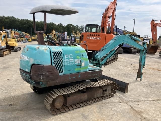MINI EXCAVATOR — Auction (lot 8457-400)