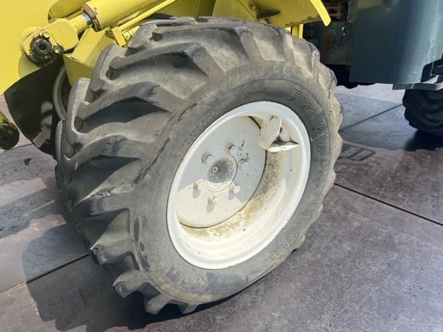 MINI WHEEL LOADER — Auction (lot 8457-40001)