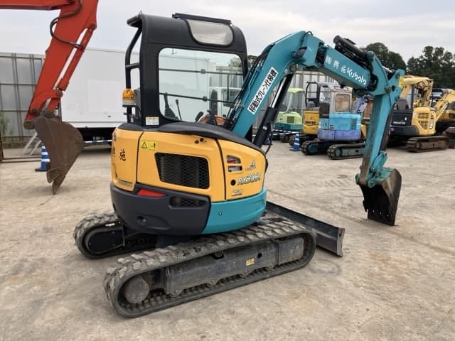 MINI EXCAVATOR — Auction (lot 8457-402)