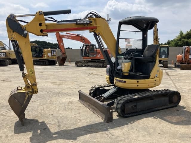 MINI EXCAVATOR — Auction (lot 8457-405)