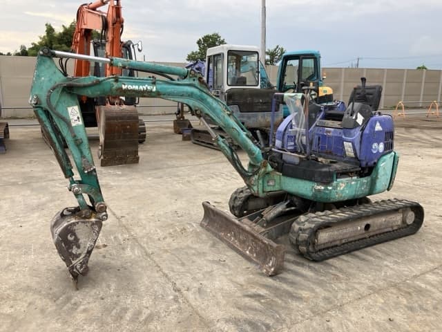 MINI EXCAVATOR — Auction (lot 8457-406)