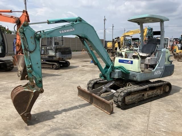 MINI EXCAVATOR — Auction (lot 8457-411)