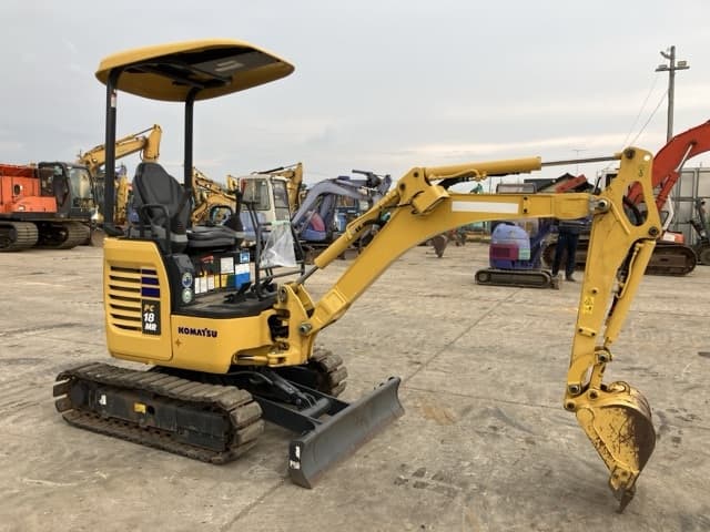 MINI EXCAVATOR — Auction (lot 8457-413)