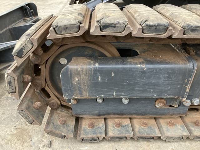 MINI EXCAVATOR — Auction (lot 8457-413)