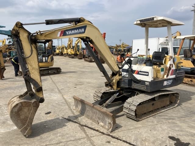 MINI EXCAVATOR — Auction (lot 8457-414)
