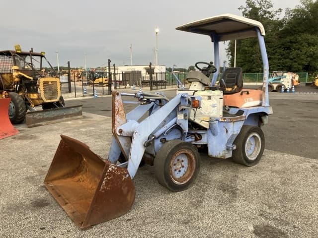 MINI WHEEL LOADER — Auction (lot 8457-420)