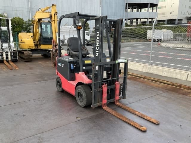 Battery Forklift — Auction (lot 8457-42003)