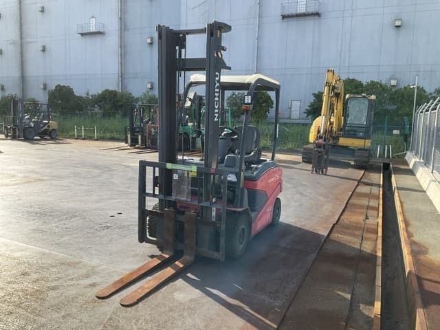Battery Forklift — Auction (lot 8457-42009)
