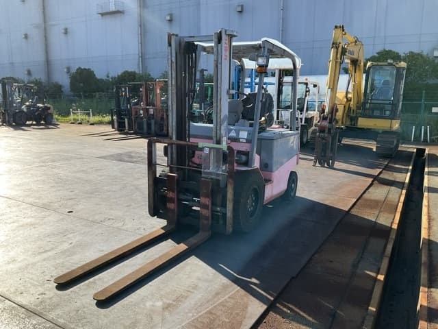 Battery Forklift — Auction (lot 8457-42011)