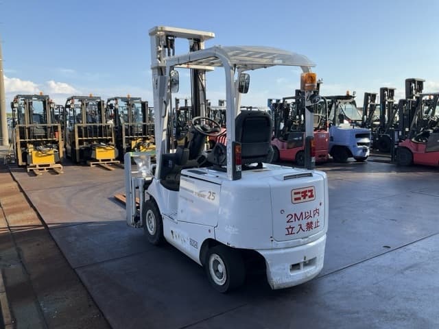 Battery Forklift — Auction (lot 8457-42015)