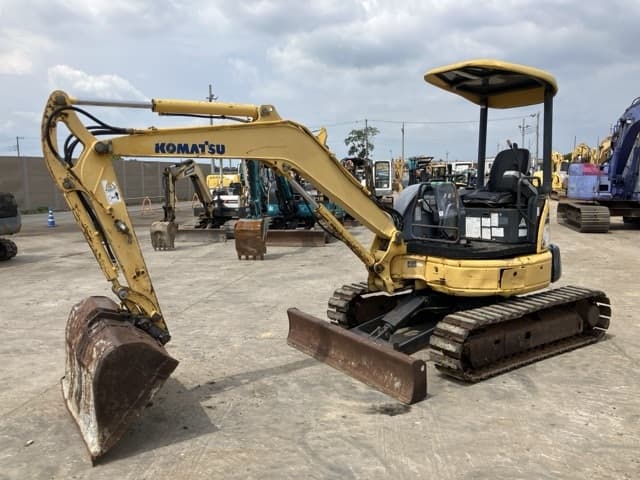 MINI EXCAVATOR — Auction (lot 8457-424)