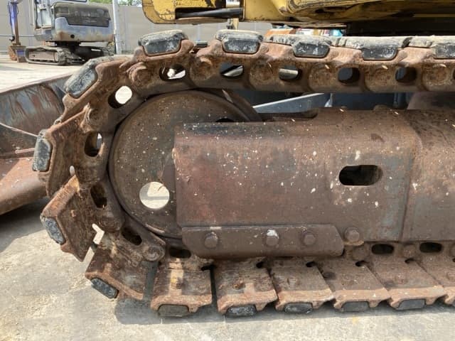 MINI EXCAVATOR — Auction (lot 8457-424)