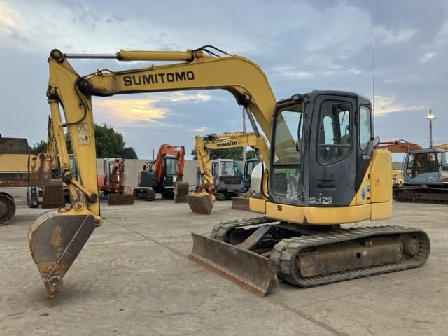 EXCAVATOR — Auction (lot 8457-428)
