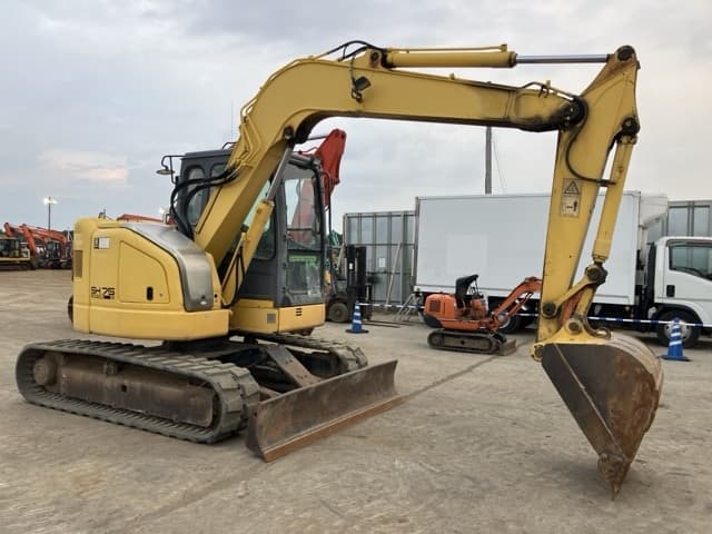 EXCAVATOR — Auction (lot 8457-428)