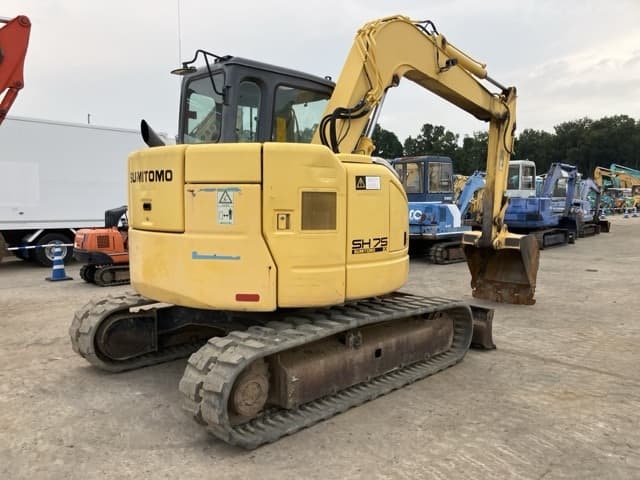 EXCAVATOR — Auction (lot 8457-428)
