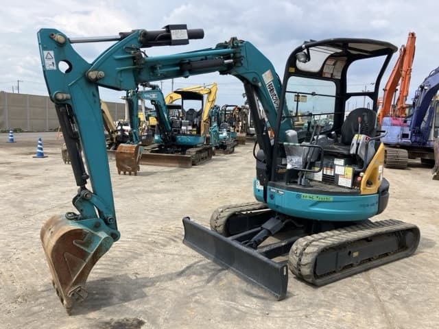 MINI EXCAVATOR — Auction (lot 8457-429)