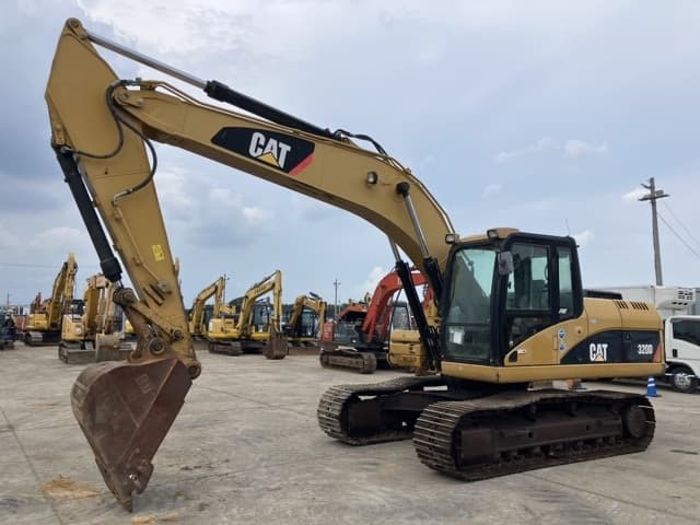 EXCAVATOR — Auction (lot 8457-431)