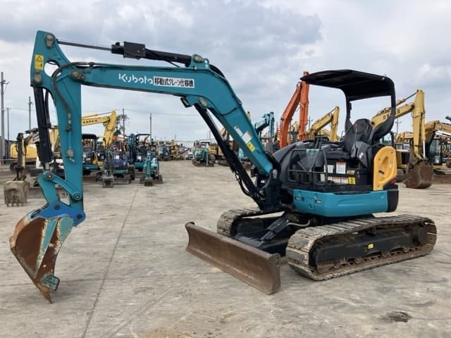 MINI EXCAVATOR — Auction (lot 8457-433)