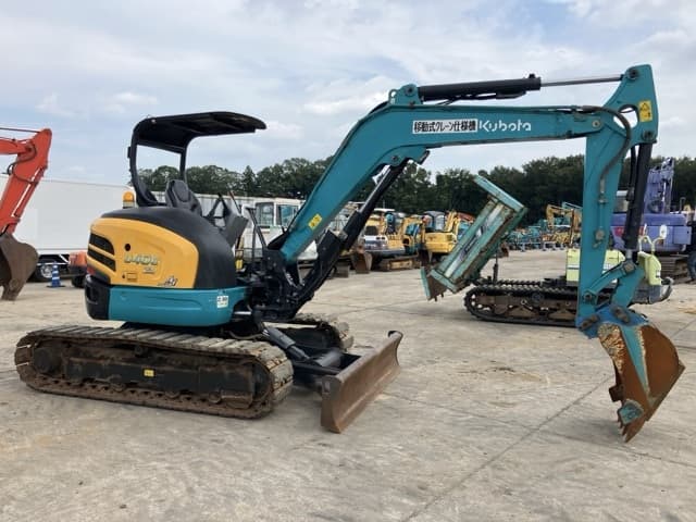 MINI EXCAVATOR — Auction (lot 8457-433)