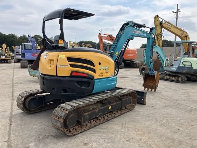 MINI EXCAVATOR — Auction (lot 8457-433)