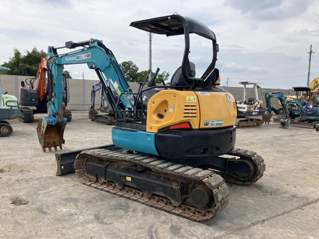 MINI EXCAVATOR — Auction (lot 8457-433)