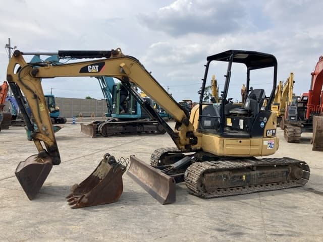 MINI EXCAVATOR — Auction (lot 8457-438)