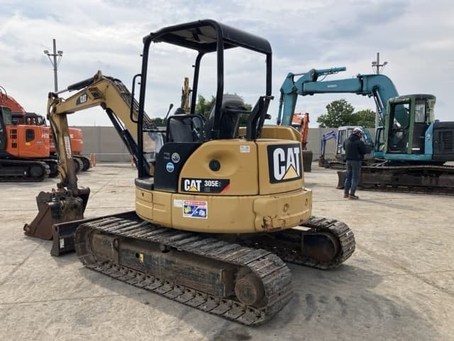 MINI EXCAVATOR — Auction (lot 8457-438)