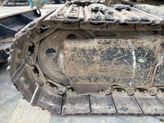 MINI EXCAVATOR — Auction (lot 8457-438)