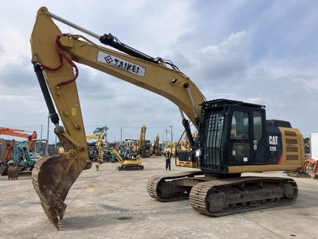EXCAVATOR — Auction (lot 8457-439)